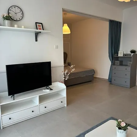 Caesar - Studio With Niche Apartment Trikomo